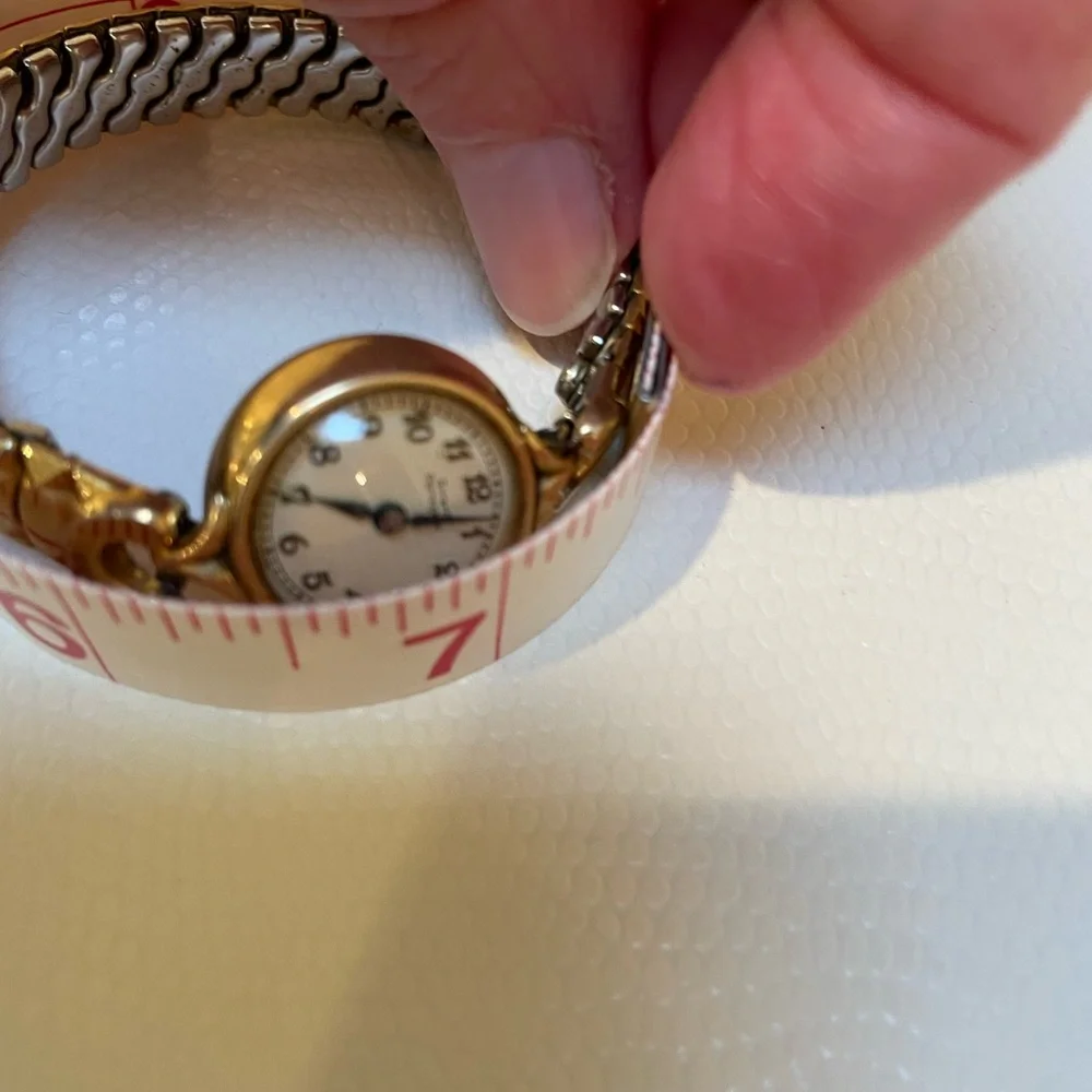 GIRARD PERREGAUX LADIES WATCH - Picture 4 of 7